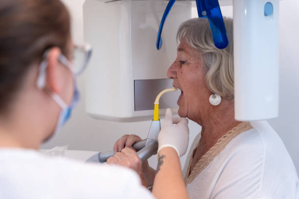 Best Emergency Gum Treatment in Smithville, TX